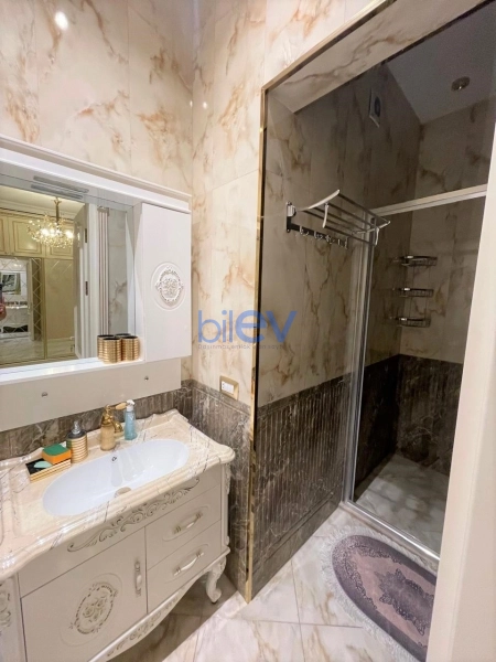 Aylıq Kirayə 3 otaqlı Yeni Tikili bina evi  175m², Bakı