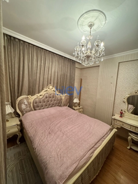 Satış 2 otaqlı Yeni Tikili bina evi  72m², Bakı
