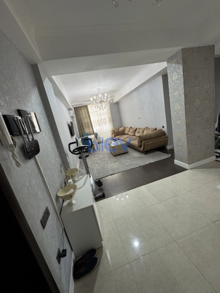 Satış 4 otaqlı Yeni Tikili bina evi  141m², Xırdalan