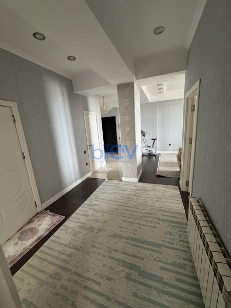Satış 4 otaqlı Yeni Tikili bina evi  141m², Xırdalan