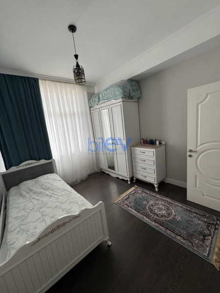 Satış 4 otaqlı Yeni Tikili bina evi  141m², Xırdalan