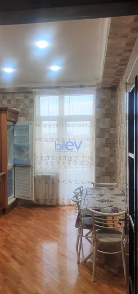 Aylıq Kirayə 2 otaqlı Yeni Tikili bina evi  65m², Bakı