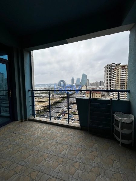 Aylıq Kirayə 4 otaqlı Yeni Tikili bina evi  240m², Bakı