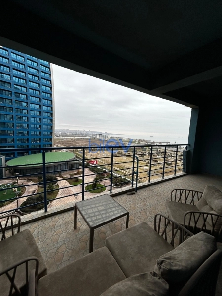 Aylıq Kirayə 4 otaqlı Yeni Tikili bina evi  240m², Bakı