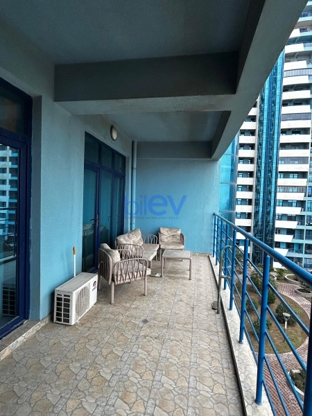 Aylıq Kirayə 4 otaqlı Yeni Tikili bina evi  240m², Bakı