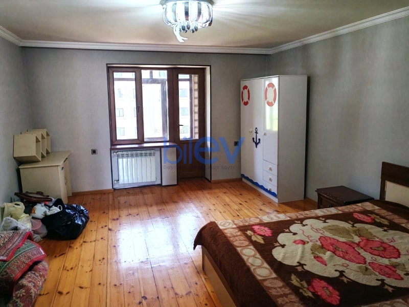 Aylıq Kirayə 3 otaqlı Köhnə Tikili bina evi  100m², Bakı