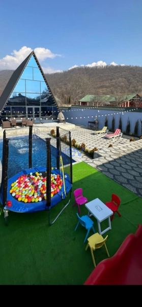 Günlük Kirayə 3 otaqlı Aframe  200m², Qəbələ