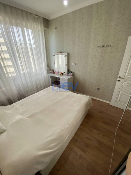 Aylıq Kirayə 2 otaqlı Yeni Tikili bina evi  80m², Bakı