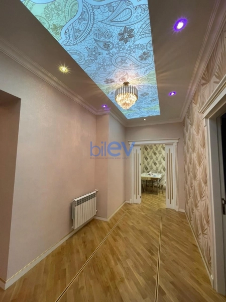 Aylıq Kirayə 2 otaqlı Yeni Tikili bina evi  110m², Bakı