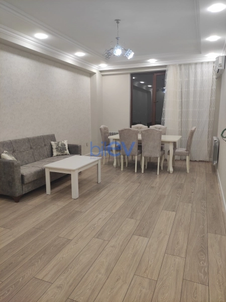 Aylıq Kirayə 2 otaqlı Yeni Tikili bina evi  80m², Bakı