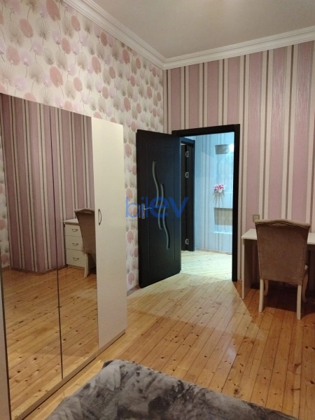 Aylıq Kirayə 3 otaqlı Yeni Tikili bina evi  110m², Bakı