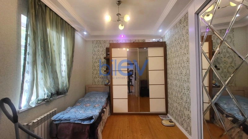 Satış 5 otaqlı Həyət evi  200m², Bakı