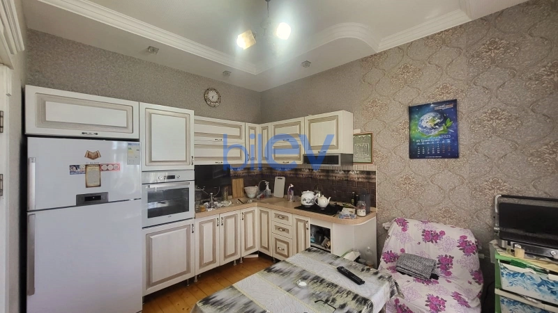 Satış 5 otaqlı Həyət evi  200m², Bakı