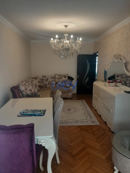 Aylıq Kirayə 3 otaqlı Köhnə Tikili bina evi  72m², Bakı