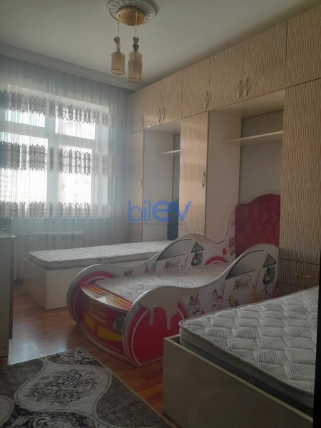 Aylıq Kirayə 3 otaqlı Köhnə Tikili bina evi  72m², Bakı