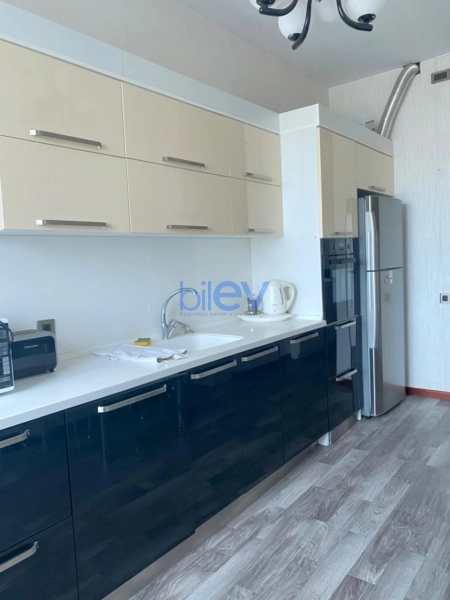 Aylıq Kirayə 2 otaqlı Yeni Tikili bina evi  110m², Bakı