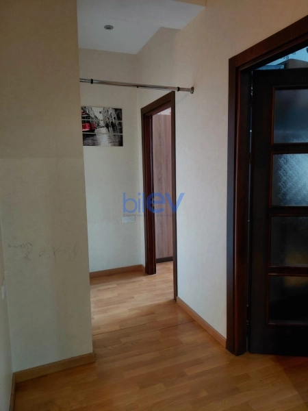 Aylıq Kirayə 3 otaqlı Yeni Tikili bina evi  110m², Bakı