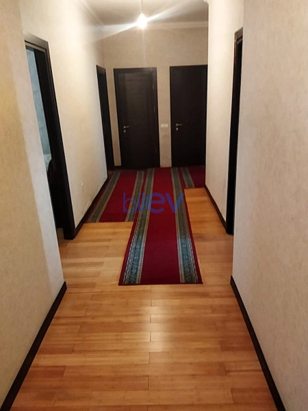 Aylıq Kirayə 3 otaqlı Yeni Tikili bina evi  92m², Bakı