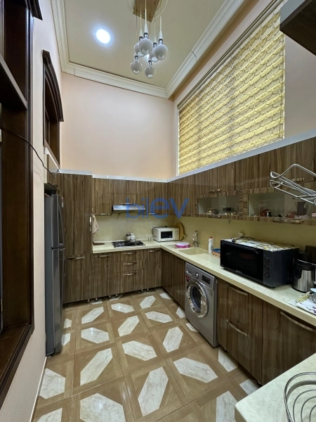 Aylıq Kirayə 2 otaqlı Köhnə Tikili bina evi  80m², Bakı