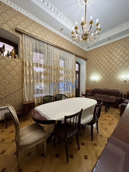 Aylıq Kirayə 2 otaqlı Köhnə Tikili bina evi  80m², Bakı