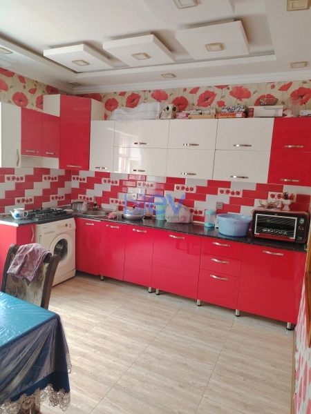 Satış 3 otaqlı Köhnə Tikili bina evi  100m², Bakı