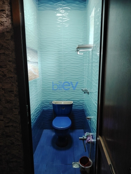 Satış 3 otaqlı Köhnə Tikili bina evi  100m², Bakı