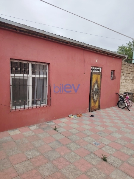 Satış 3 otaqlı Köhnə Tikili bina evi  100m², Bakı