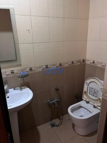 Aylıq Kirayə 3 otaqlı Yeni Tikili bina evi  110m², Bakı