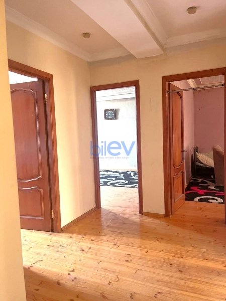 Aylıq Kirayə 3 otaqlı Yeni Tikili bina evi  110m², Bakı