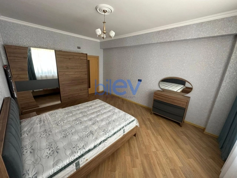 Aylıq Kirayə 3 otaqlı Yeni Tikili bina evi  124m², Bakı