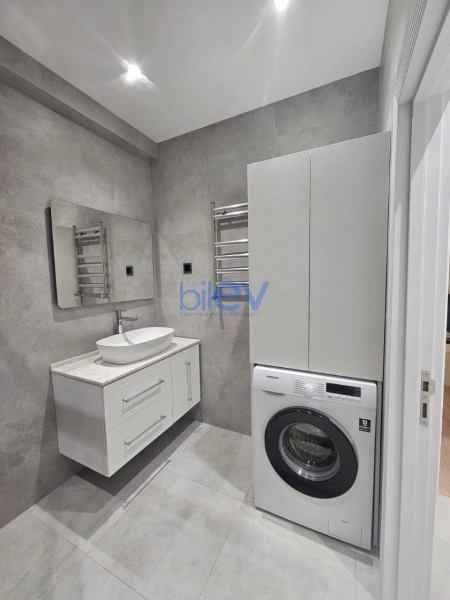Aylıq Kirayə 2 otaqlı Yeni Tikili bina evi  80m², Bakı
