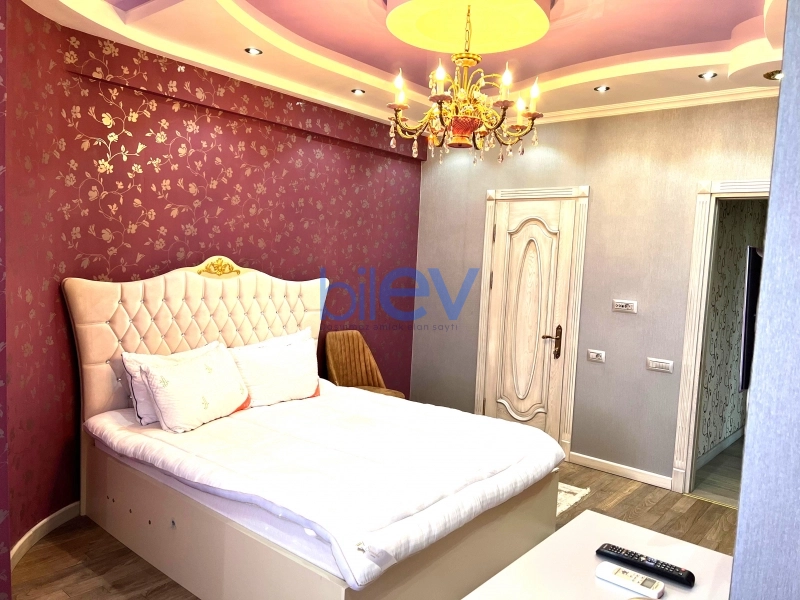 Aylıq Kirayə 4 otaqlı Yeni Tikili bina evi  160m², Bakı
