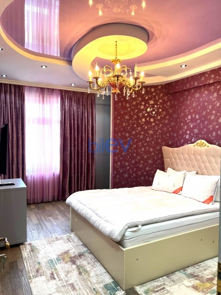 Aylıq Kirayə 4 otaqlı Yeni Tikili bina evi  160m², Bakı