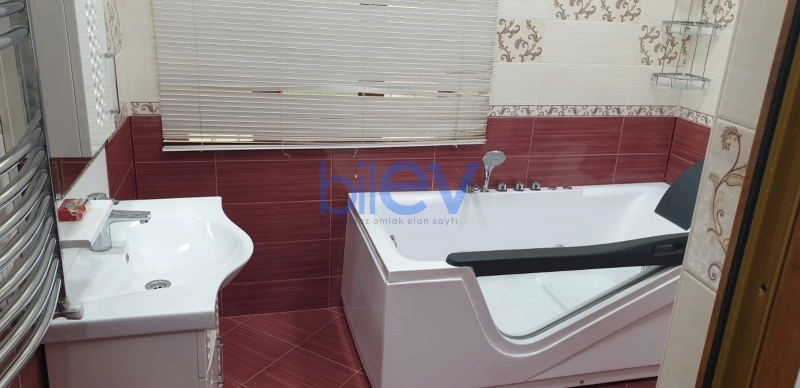 Aylıq Kirayə 6 otaqlı Həyət evi  300m², Bakı