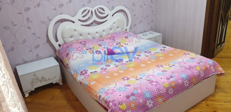 Aylıq Kirayə 6 otaqlı Həyət evi  300m², Bakı