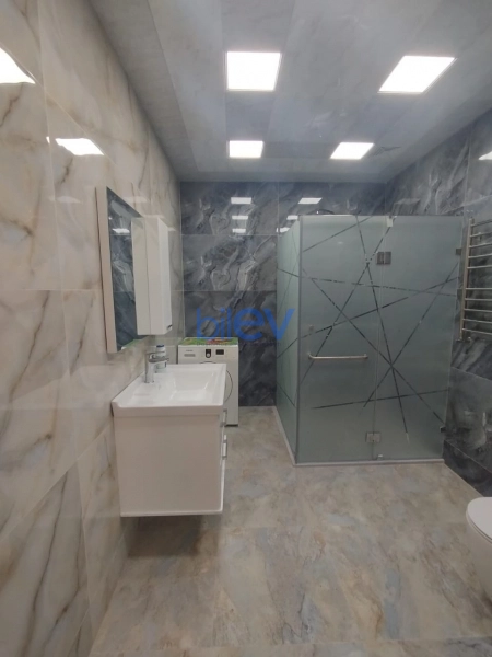 Aylıq Kirayə 3 otaqlı Yeni Tikili bina evi  125m², Bakı