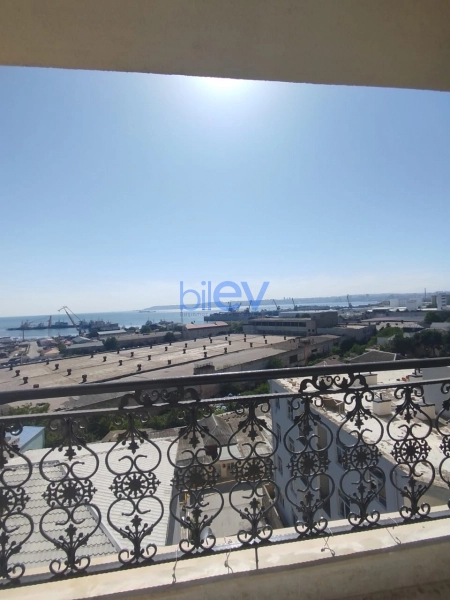 Aylıq Kirayə 3 otaqlı Yeni Tikili bina evi  125m², Bakı