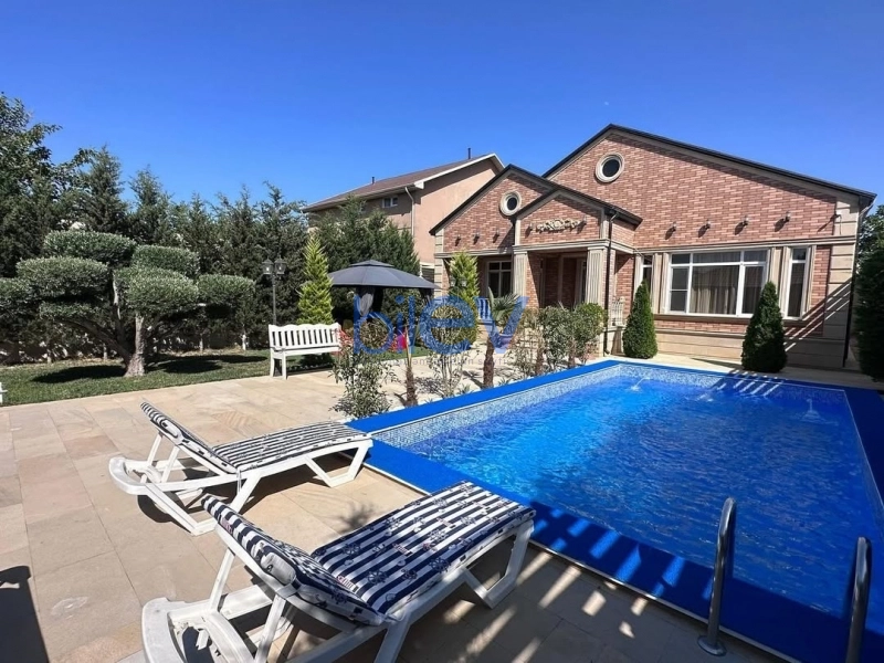 Günlük Kirayə 5 otaqlı Bağ evi  210m², Bakı