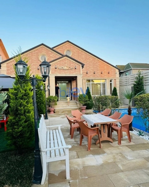 Günlük Kirayə 5 otaqlı Bağ evi  210m², Bakı