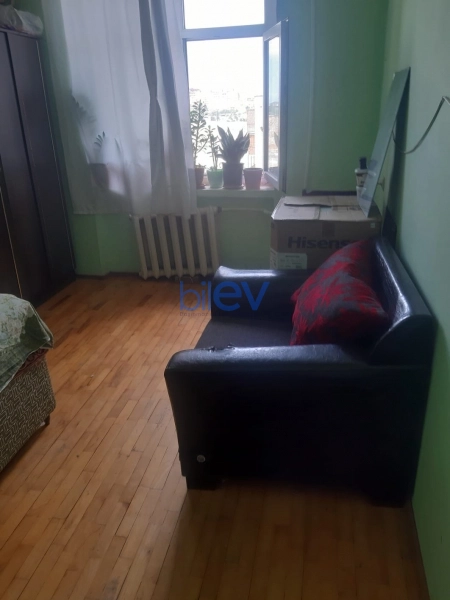 Aylıq Kirayə 3 otaqlı Köhnə Tikili bina evi  70m², Bakı