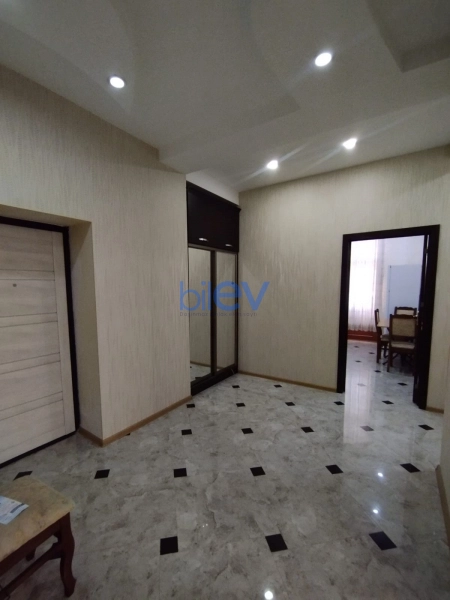 Aylıq Kirayə 2 otaqlı Yeni Tikili bina evi  80m², Bakı