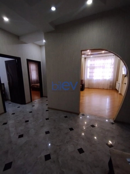 Aylıq Kirayə 2 otaqlı Yeni Tikili bina evi  80m², Bakı