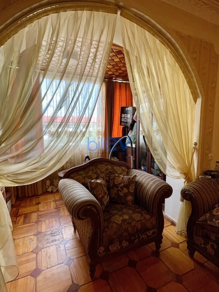 Satış 3 otaqlı Köhnə Tikili bina evi  70m², Bakı