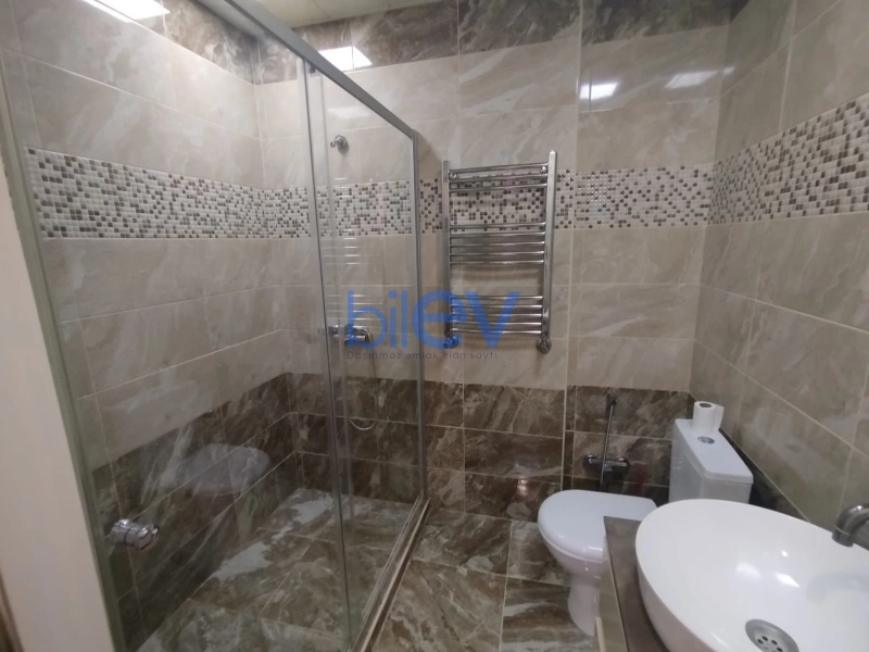 Aylıq Kirayə 2 otaqlı Yeni Tikili bina evi  75m², Bakı