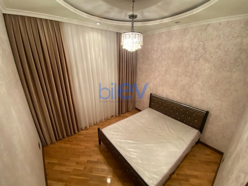 Aylıq Kirayə 3 otaqlı Yeni Tikili bina evi  80m², Bakı