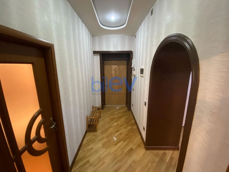 Aylıq Kirayə 3 otaqlı Yeni Tikili bina evi  80m², Bakı