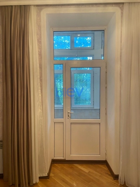 Aylıq Kirayə 3 otaqlı Yeni Tikili bina evi  80m², Bakı