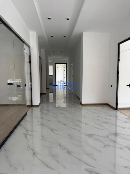 Aylıq Kirayə 5 otaqlı Obyekt  263m², Bakı
