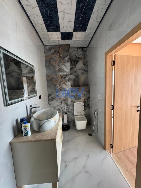Aylıq Kirayə 5 otaqlı Obyekt  263m², Bakı