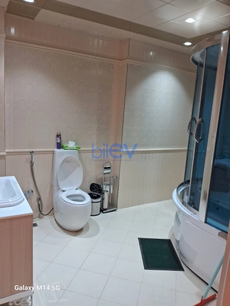 Aylıq Kirayə 4 otaqlı Yeni Tikili bina evi  300m², Bakı